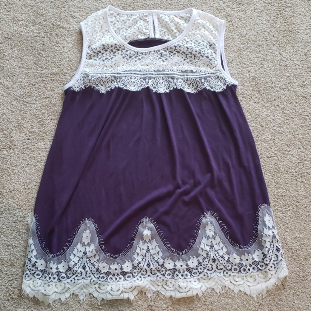 Nwot sleeveless blouse